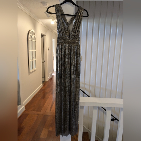NWT!! Solemio Shimmer Twisted Back Maxi Dress, Sz. SMALL - Picture 9 of 9